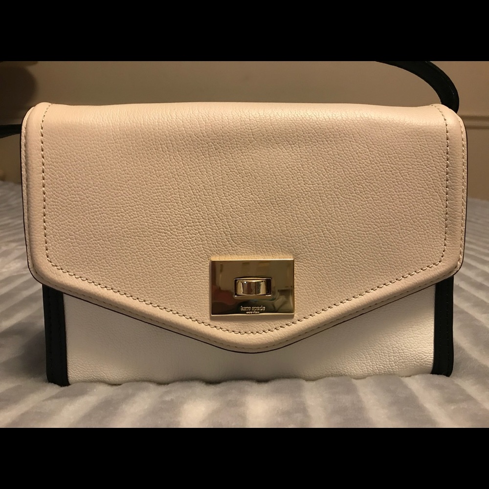 Kate Spade Black Pebble